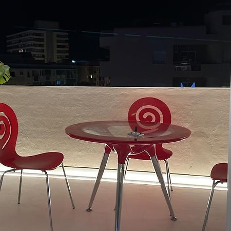 Lahola Glam Suites Torremolinos Zimmer foto