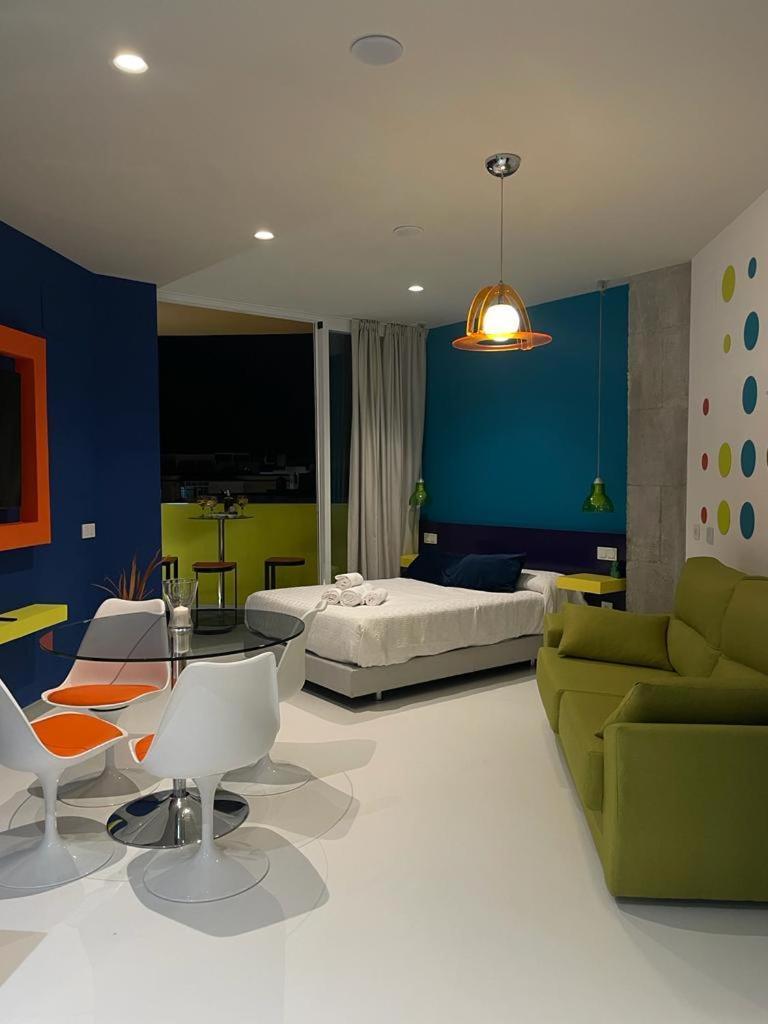 Lahola Glam Suites Torremolinos Exterior foto