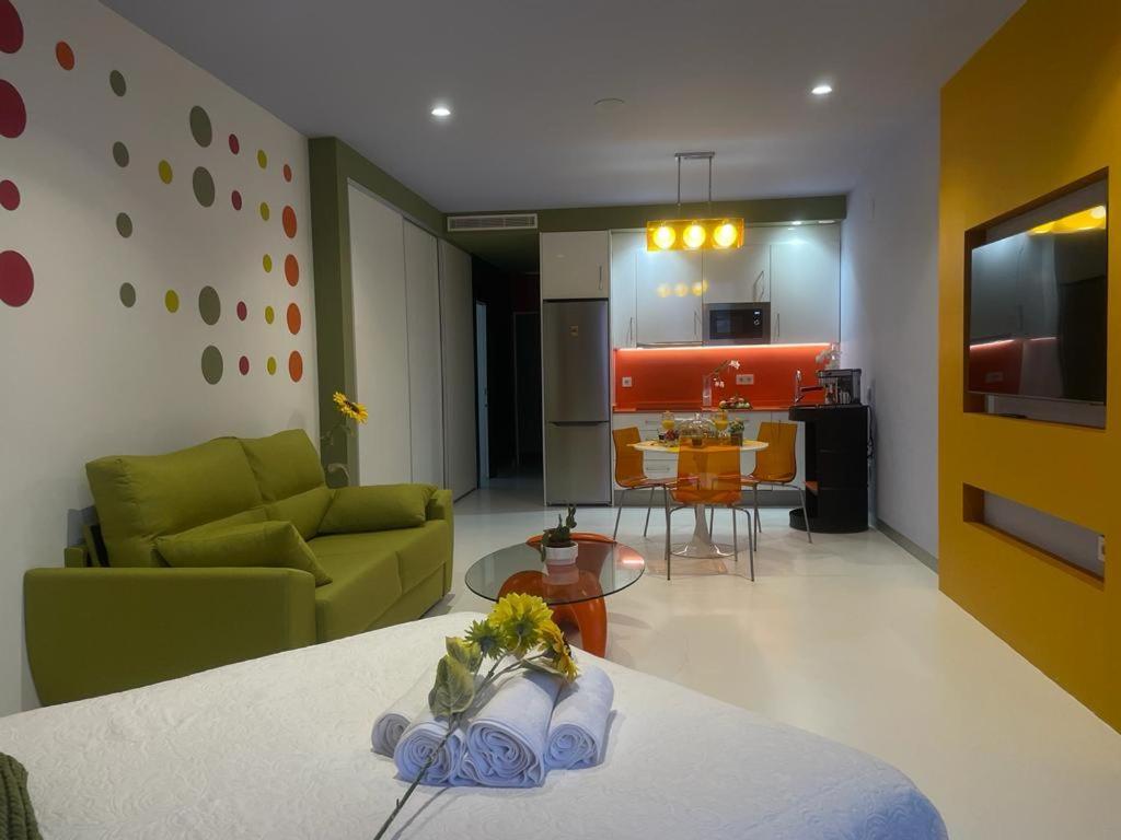Lahola Glam Suites Torremolinos Exterior foto