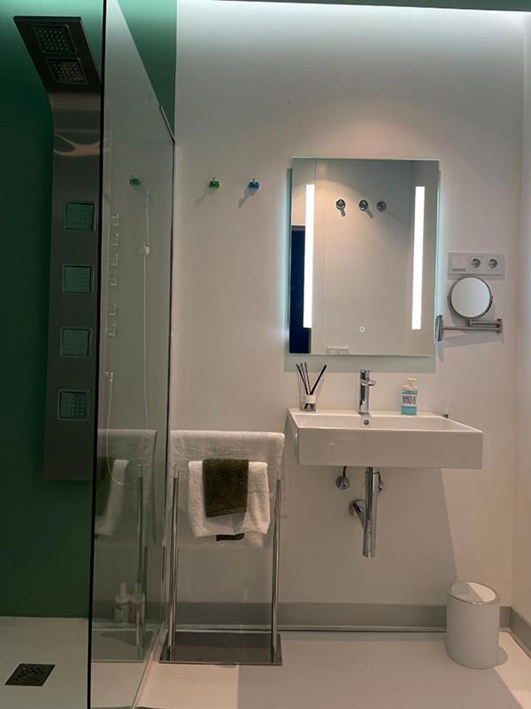 Lahola Glam Suites Torremolinos Zimmer foto