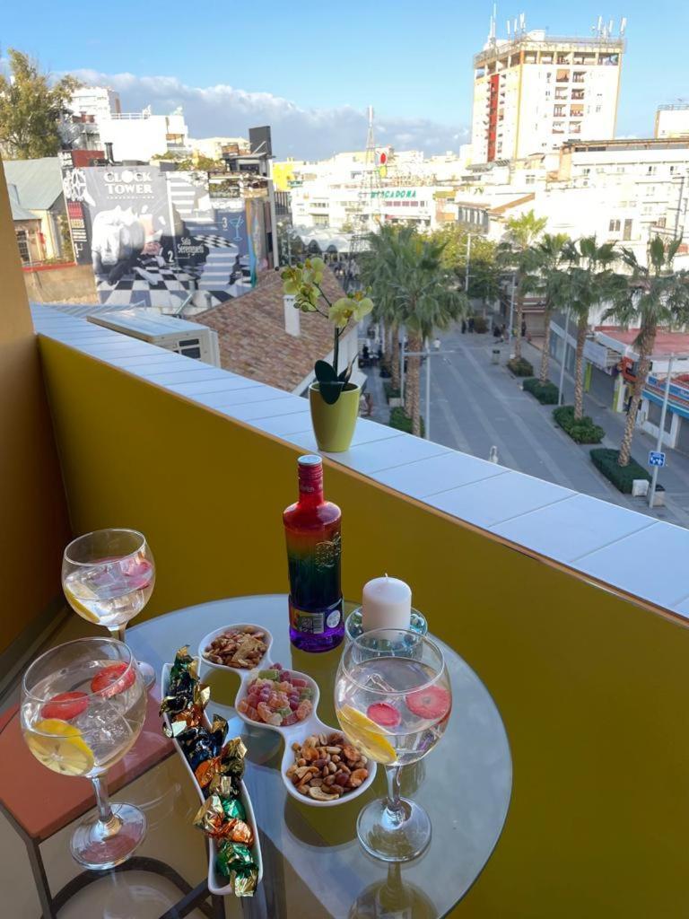Lahola Glam Suites Torremolinos Zimmer foto
